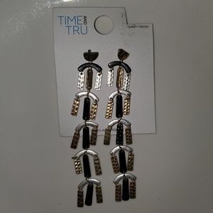 Time & Tru Casual Metallic Dangling Earrings